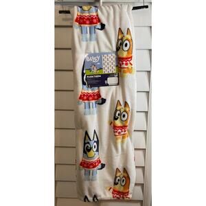Bluey Kids White Plush Throw Blanket NEW 50 x 70 inches Super Soft